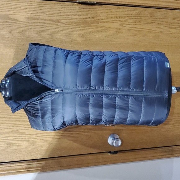 Rei black down filled puffer vest euc - Picture 1 of 7